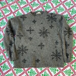 Vintage Eddie Bauer wool Gray Snowflake Crewneck Sweater